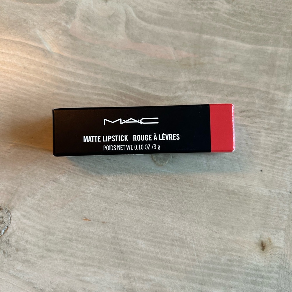 MAC MATTE LIPSTICK - RED - tropic tonic - NEW - Picture 3 of 3